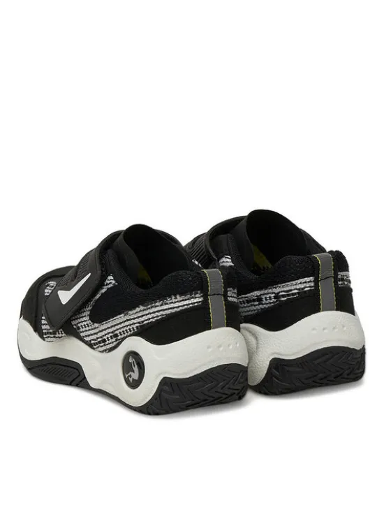 SHAQ Sneakersy EOSS-RAQ LOW AQ95009T-BW Czarny