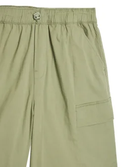 United Colors Of Benetton Szorty materiałowe 4L2VC9046 Zielony Regular Fit